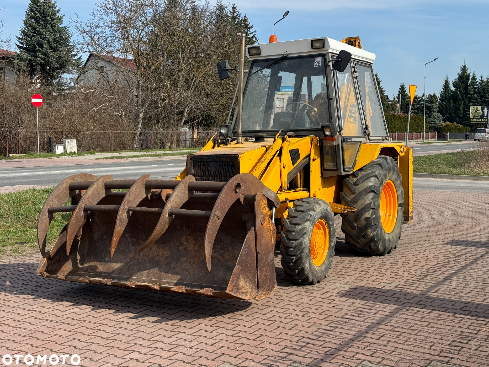 JCB 3CX - 9