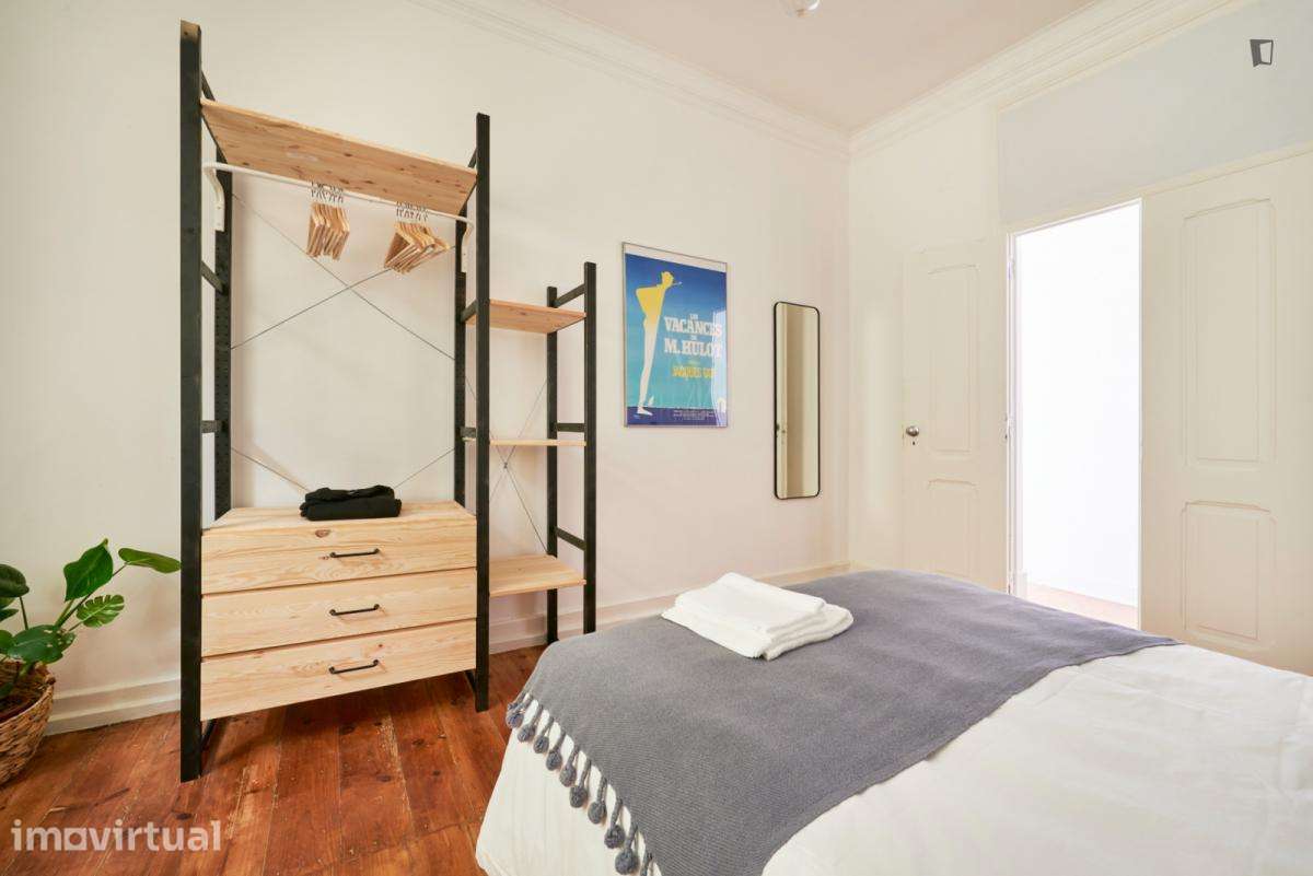 Quarto - localizado em Princípe Real Lisbon - Grande imagem: 4/21