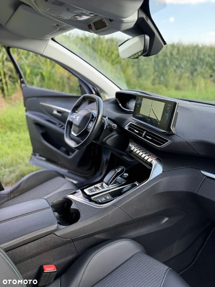 Peugeot 3008 1.6 PureTech Hybrid PHEV Allure S&S EAT8 - 23
