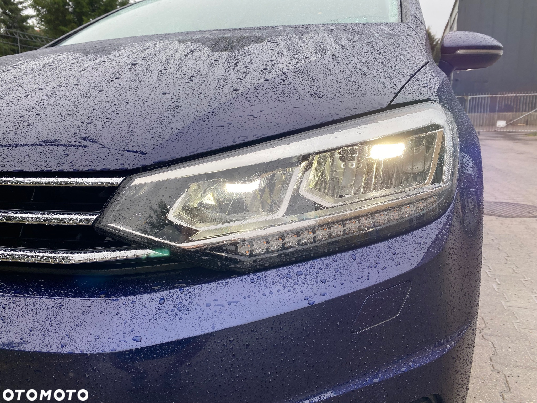 Volkswagen Touran 2.0 TDI BMT SCR Comfortline - 11