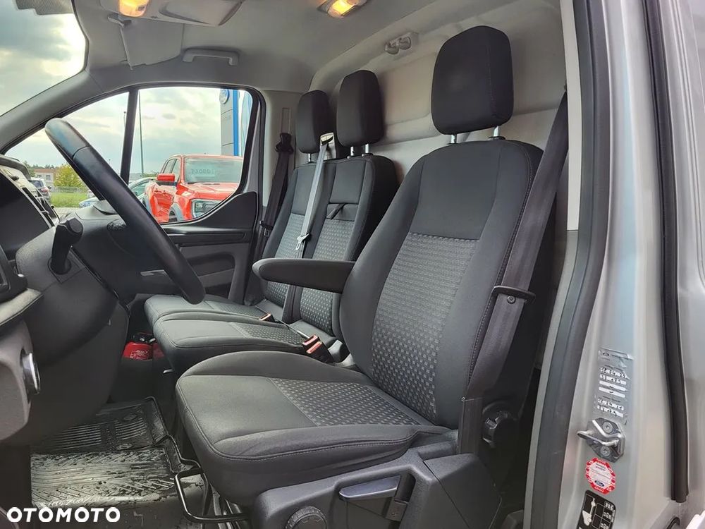 Ford TRANSIT CUSTOM - 18