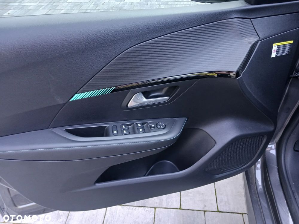 Peugeot 208 PureTech 100 Allure - 11