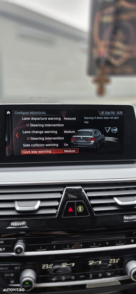 BMW 5 Series 2018 — imagine 11