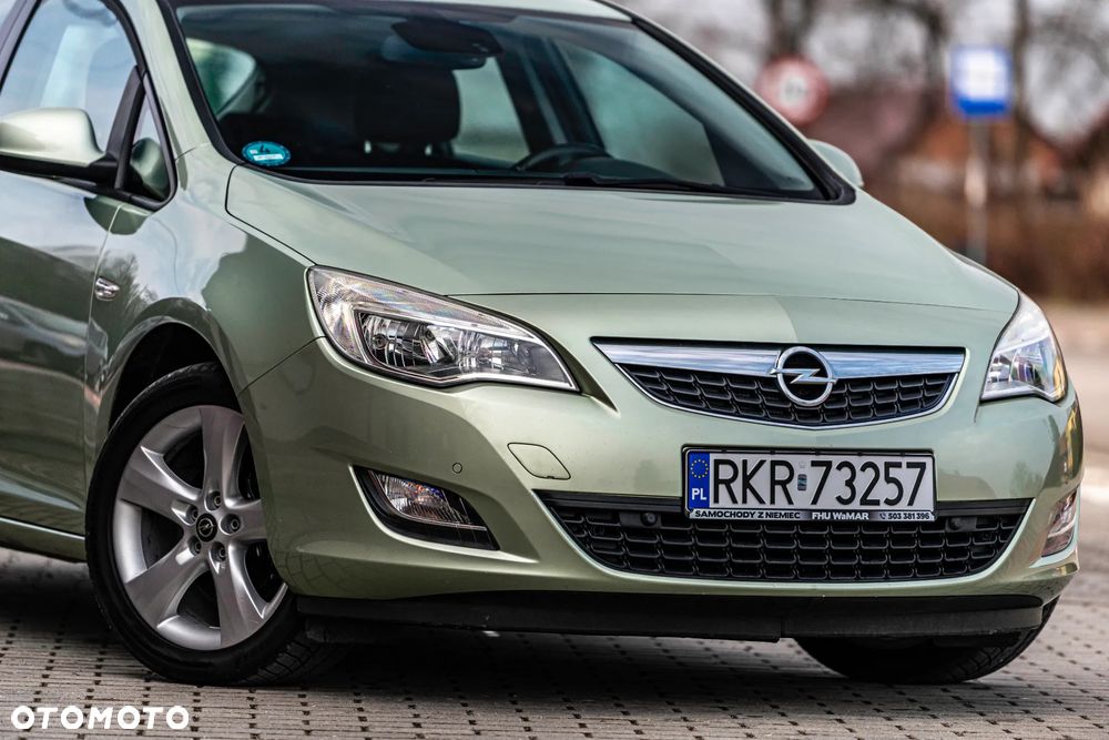 Opel Astra 1.4 Turbo - 9