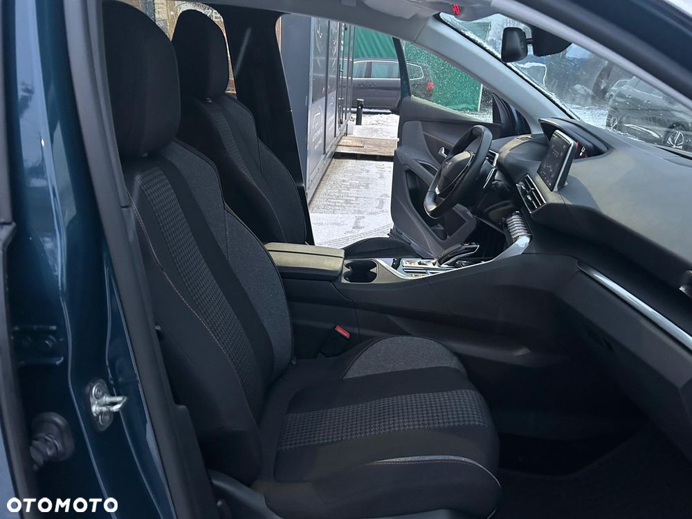 Peugeot 5008 BlueHDi 130 EAT8 Active - 23