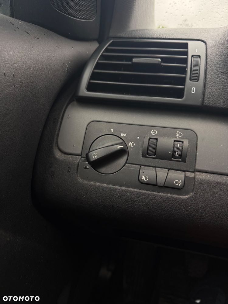 BMW Seria 3 316ti - 12
