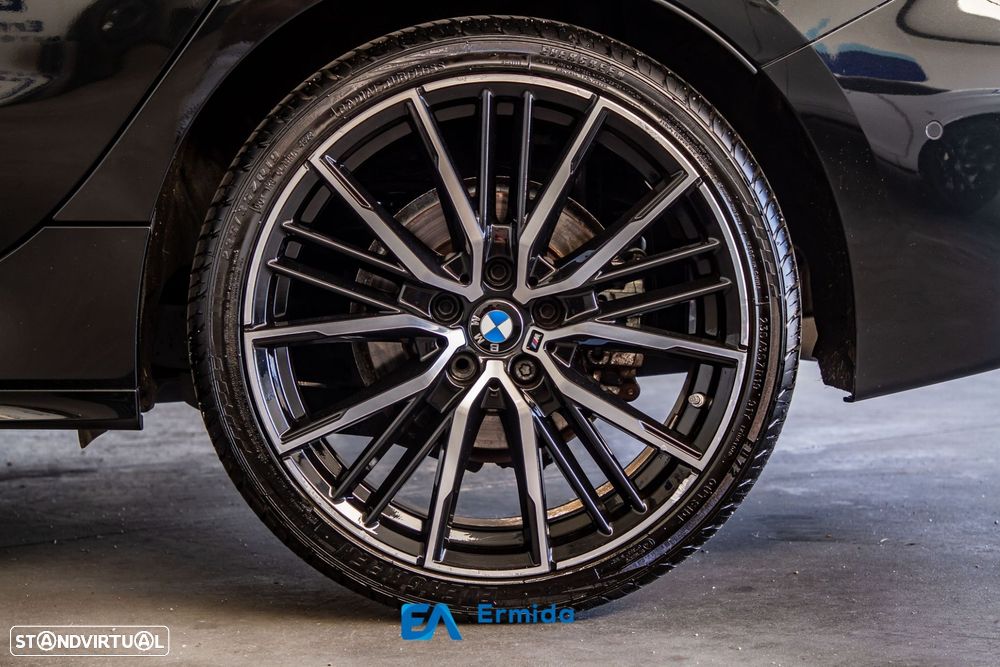 BMW 118 i Pack Desportivo M Auto - 18