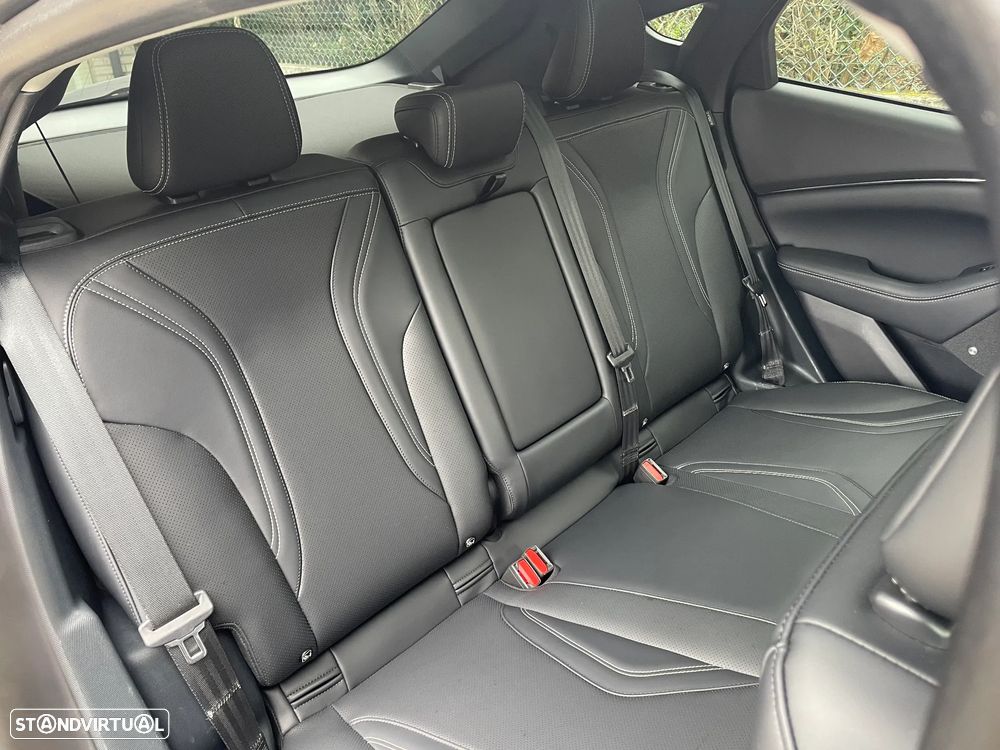 Ford Mustang Mach-E Standard - 32