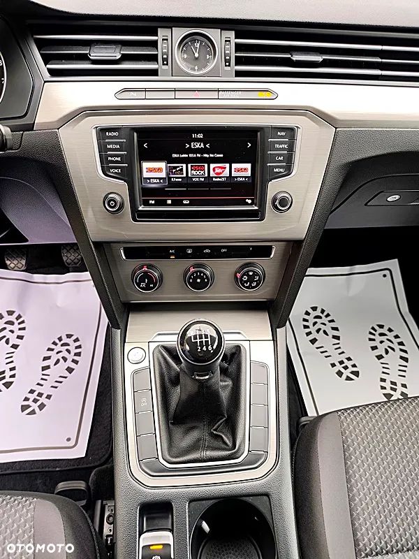 Volkswagen Passat Variant 1.6 TDI (BlueMotion Technology) Comfortline - 12