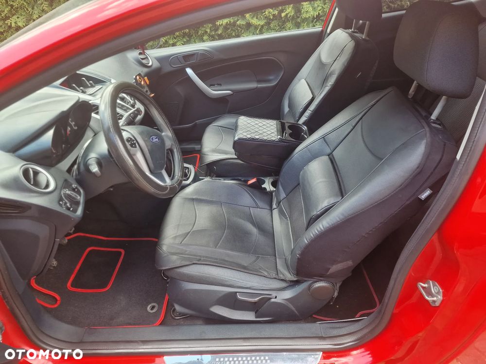 Ford Fiesta 1.25 Ambiente EU5 - 26