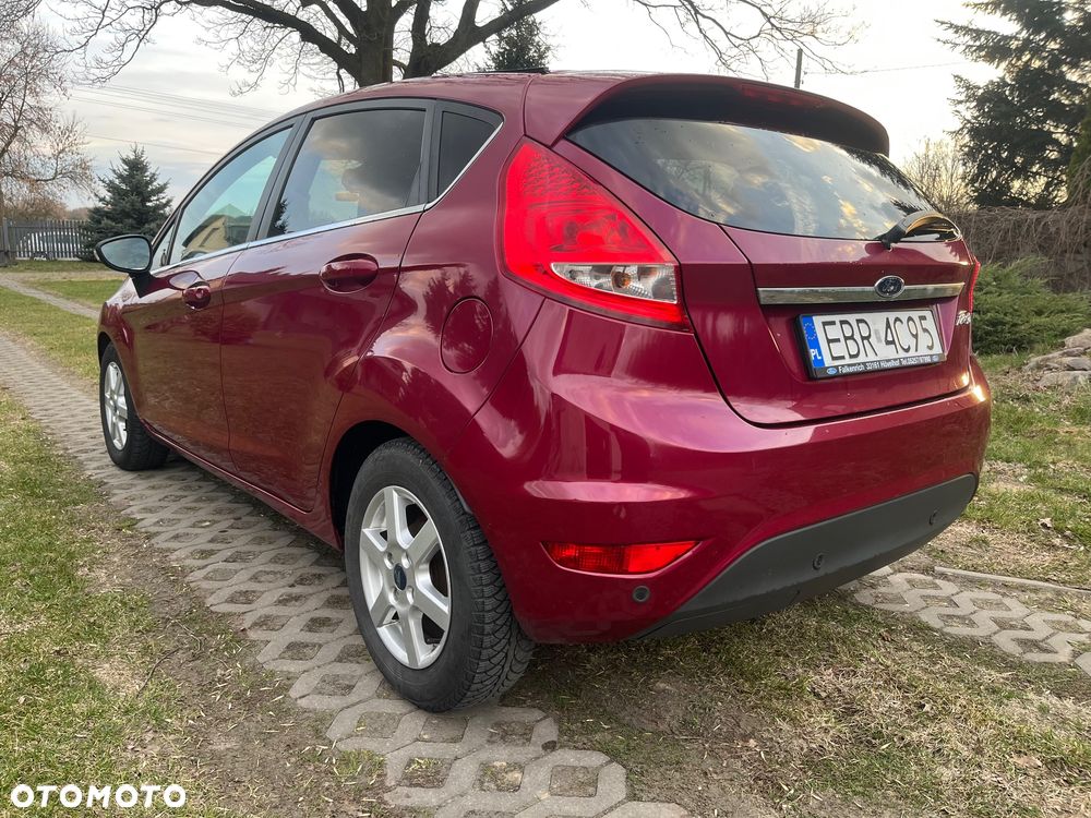 Ford Fiesta - 5