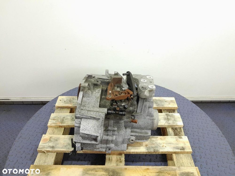 VW EOS 2.0 TFSI 200 KM SKRZYNIA BIEGÓW MANUAL 6B KNU - 1