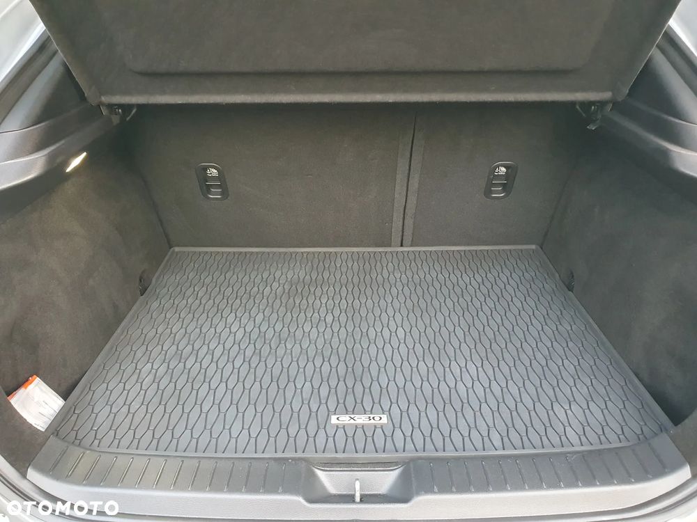 Mazda CX-30 e-SKYACTIV-G 2.0 M HYBRID 150 SELECTION - 29