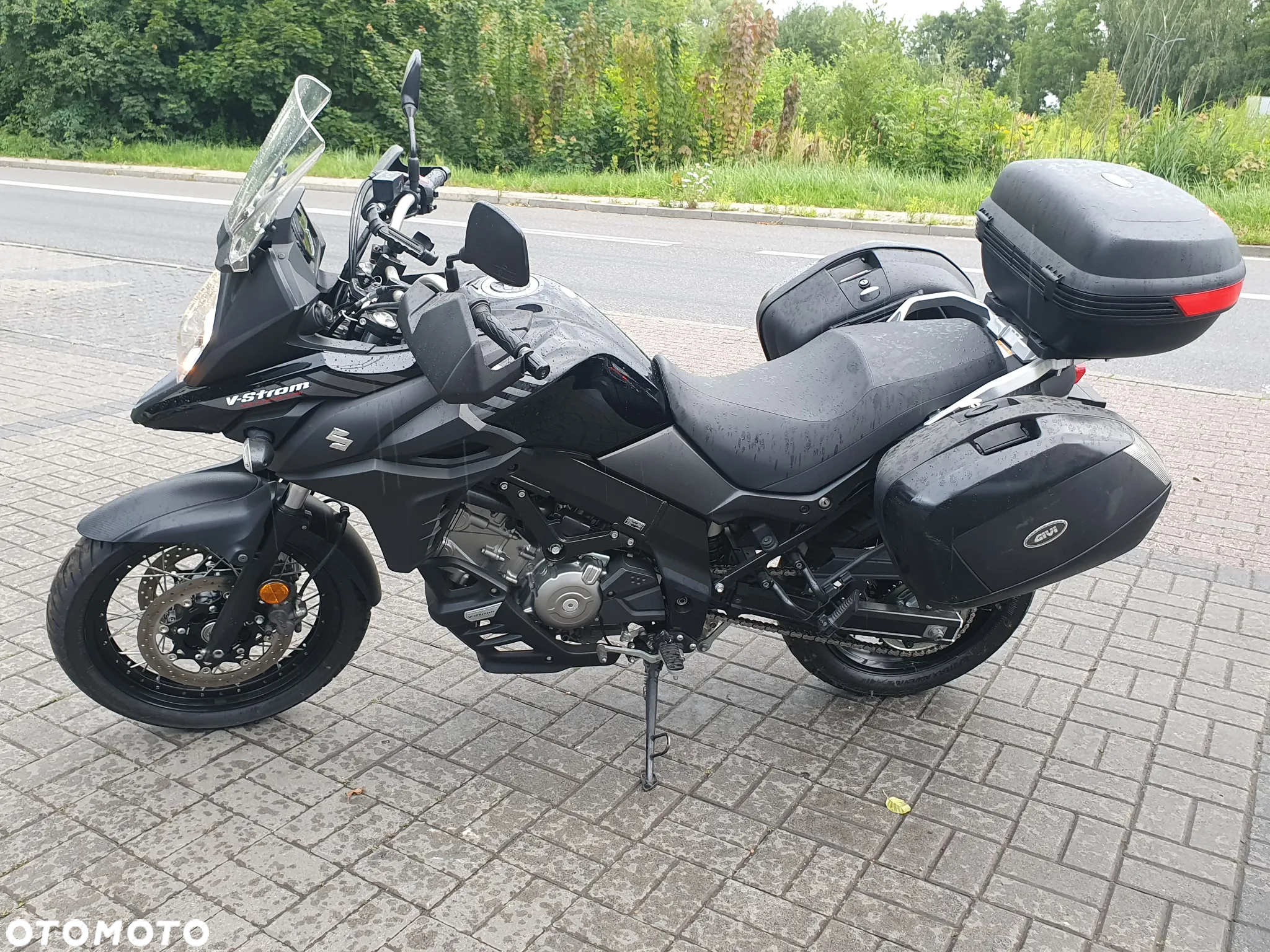 Suzuki V-STROM - 18