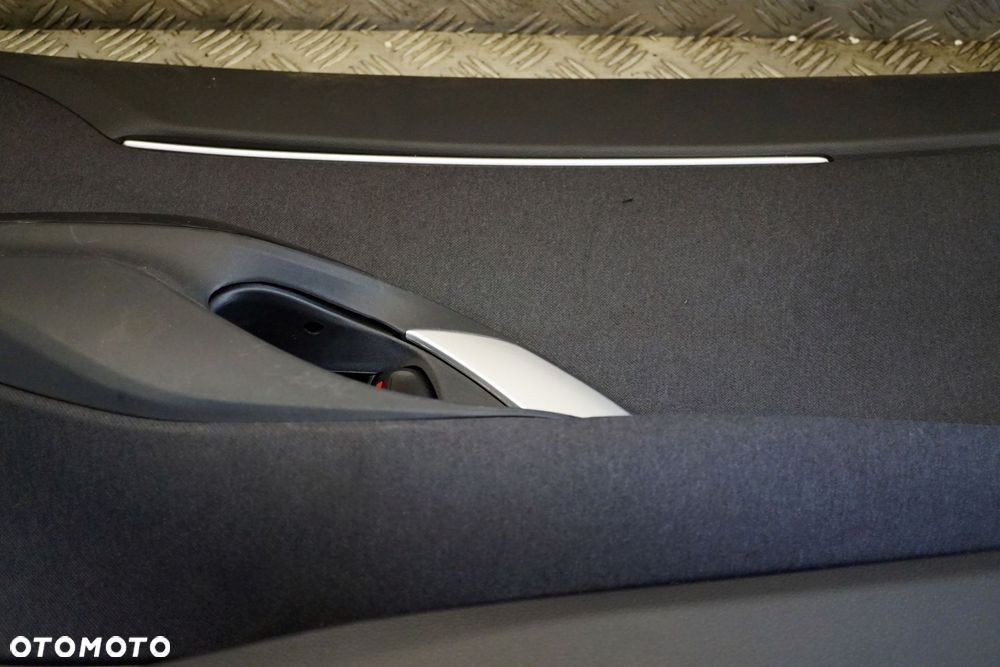 BOCZEK TAPICERKA DRZWI PRAWY PRZÓD YARIS CROSS 67610-0DP20-C3 TOYOTA 2020- - 5