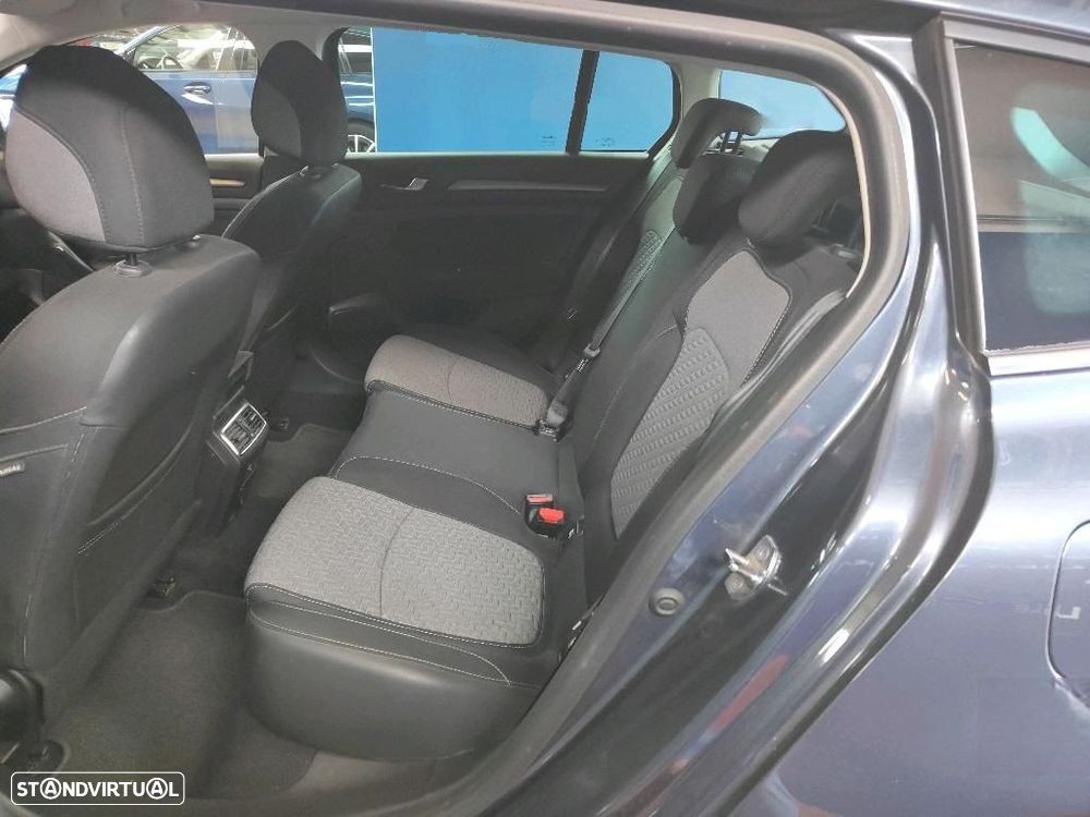Renault Mégane - 6