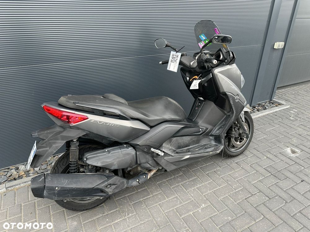 Yamaha X-max - 4