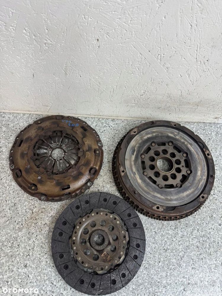 SPRZĘGŁO KOŁO DWUMASOWE VOLVO V70 III 2012- 31367632 2.0 D3 - 7