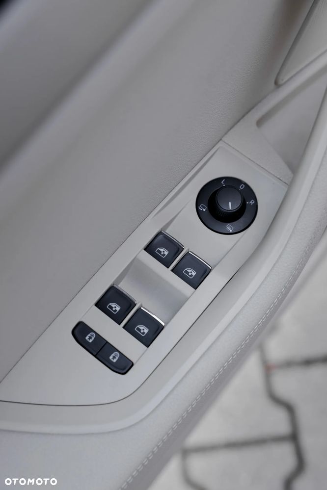 Skoda Superb 2.0 TSI 4x4 L&K DSG - 11