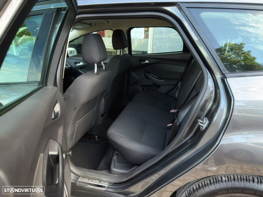 Ford Focus SW 1.0 EcoBoost Business - 9