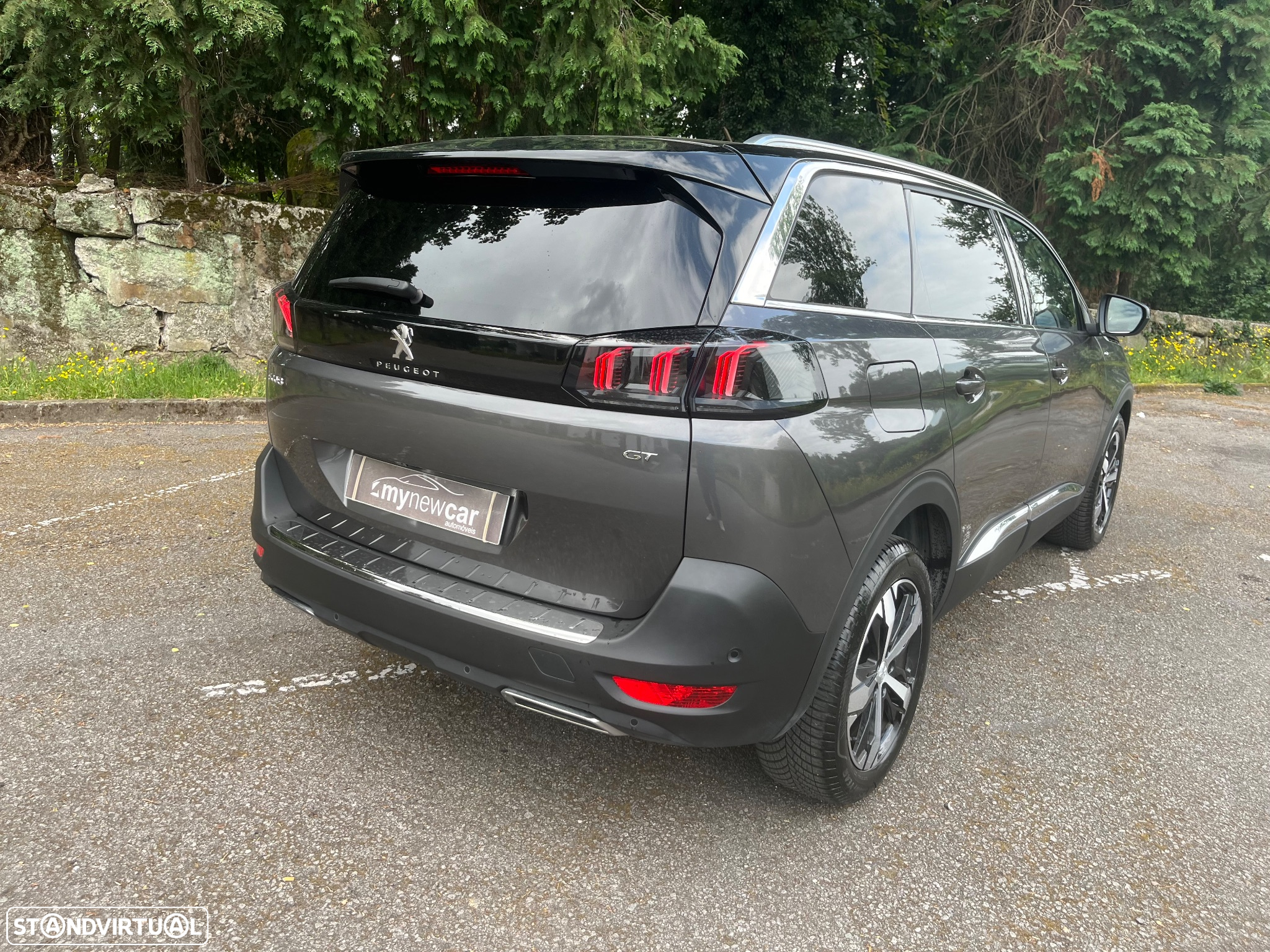 Peugeot 5008 1.5 BlueHDi GT EAT8 - 13