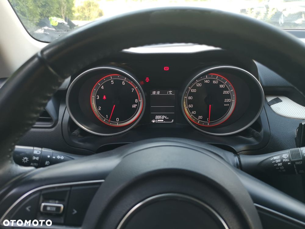 Suzuki Swift 1.2 Premium Plus - 27