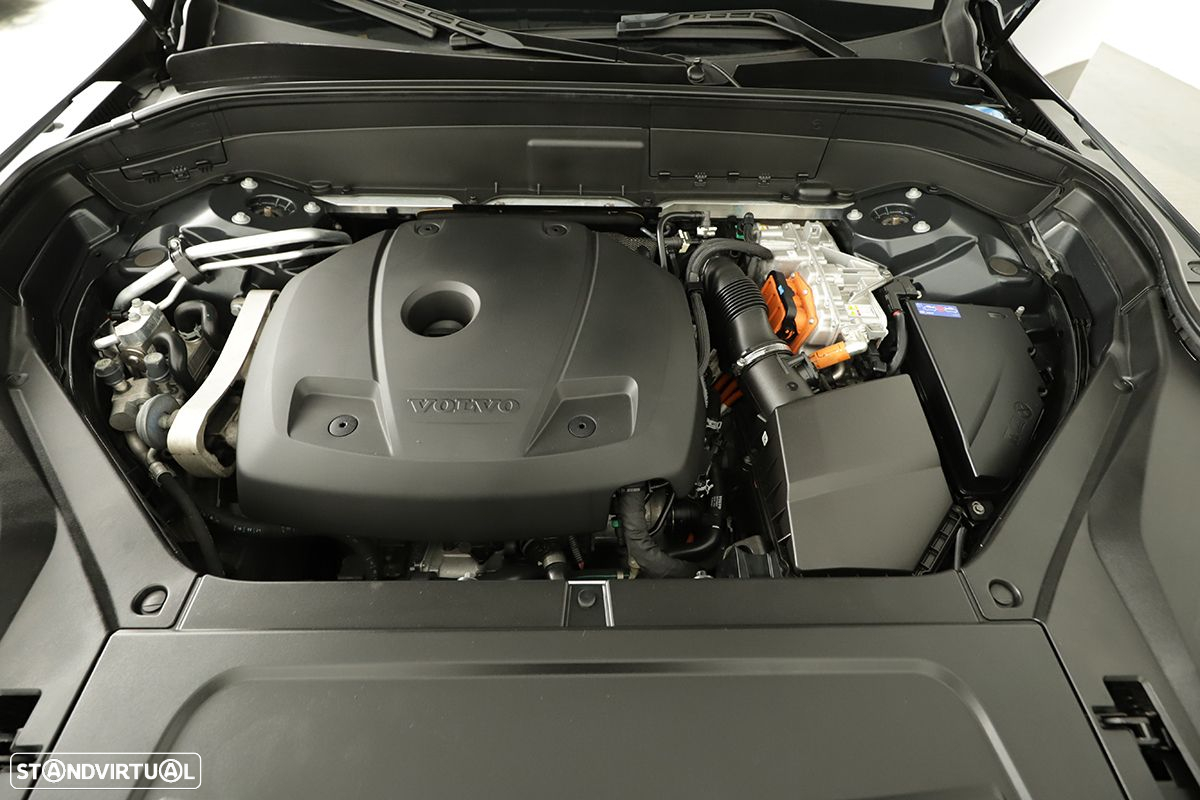 Volvo XC 90 2.0 T8 PHEV R-Design AWD - 29