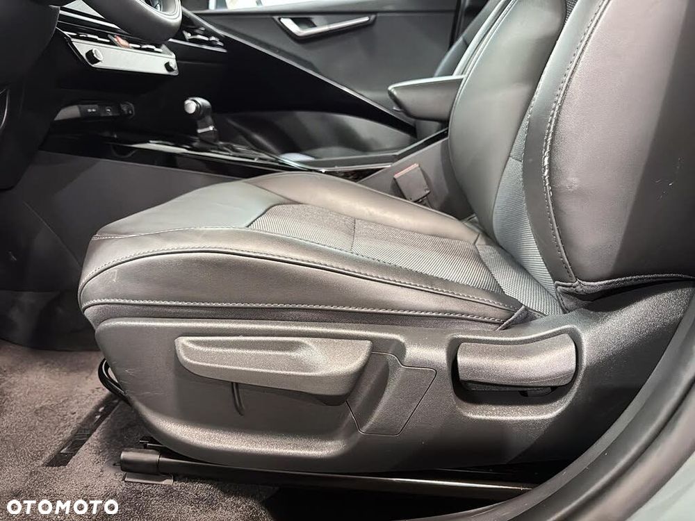 Kia Niro 1.6 GDI Hybrid M - 19