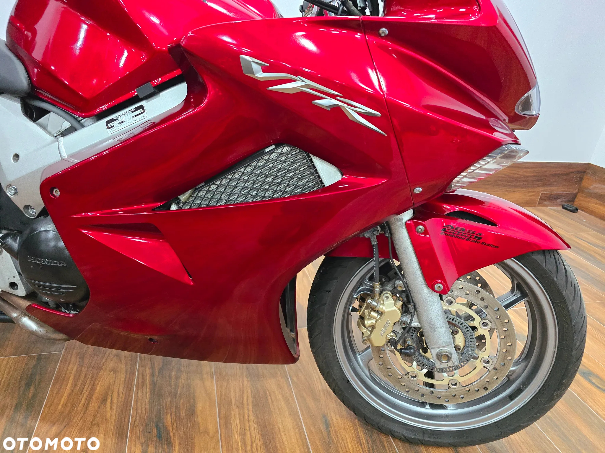 Honda VFR - 37
