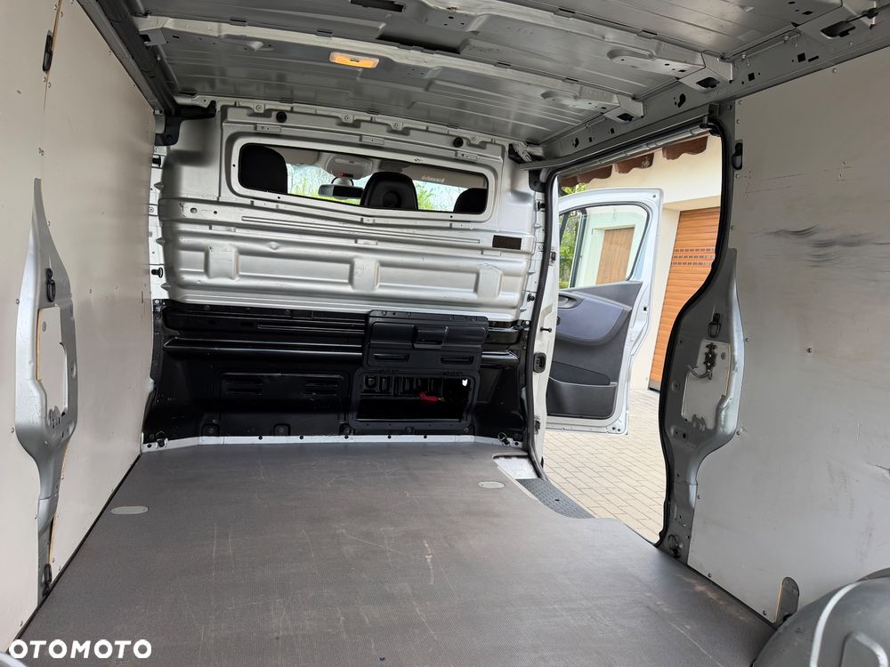 Opel VIVARO B - 21