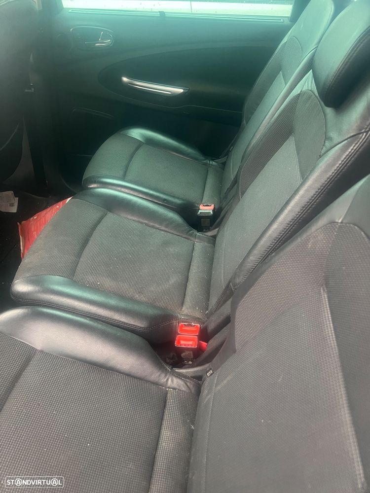 Ford S-Max 1.8 TDCi Titanium 7L - 8