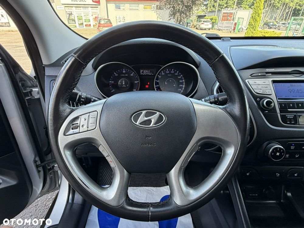 Hyundai ix35 1.7 CRDi 2WD blue Trend - 18