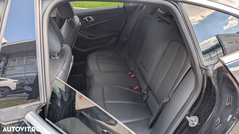 BMW Seria 2 218d Aut. - 31