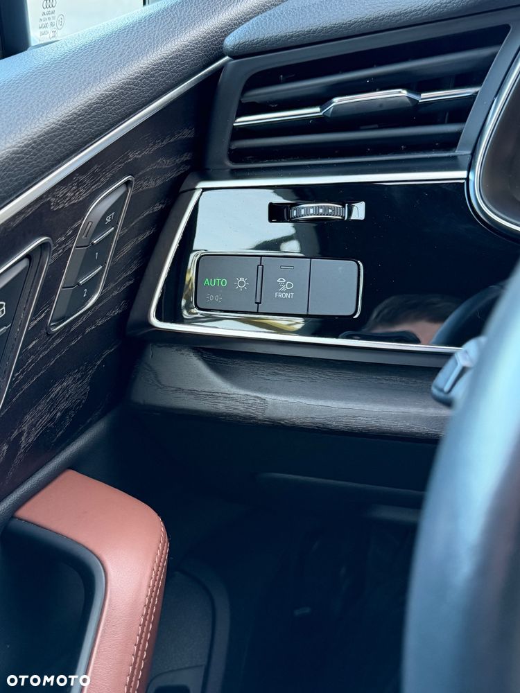 Audi Q7 55 TFSI quattro tiptronic - 16