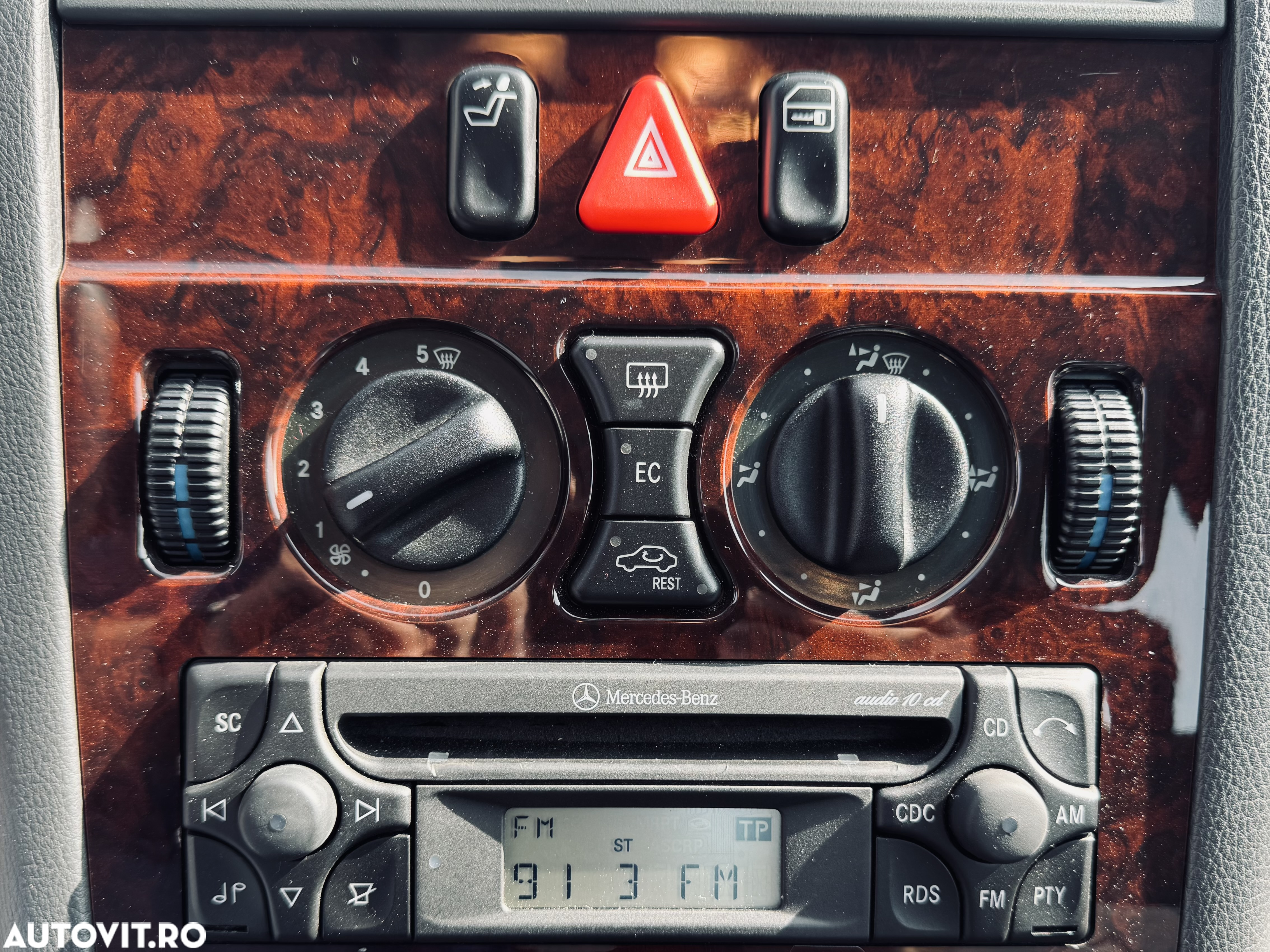 Mercedes-Benz E - 18