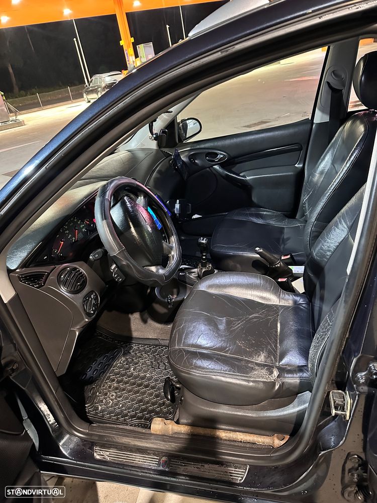 Ford Focus - 14