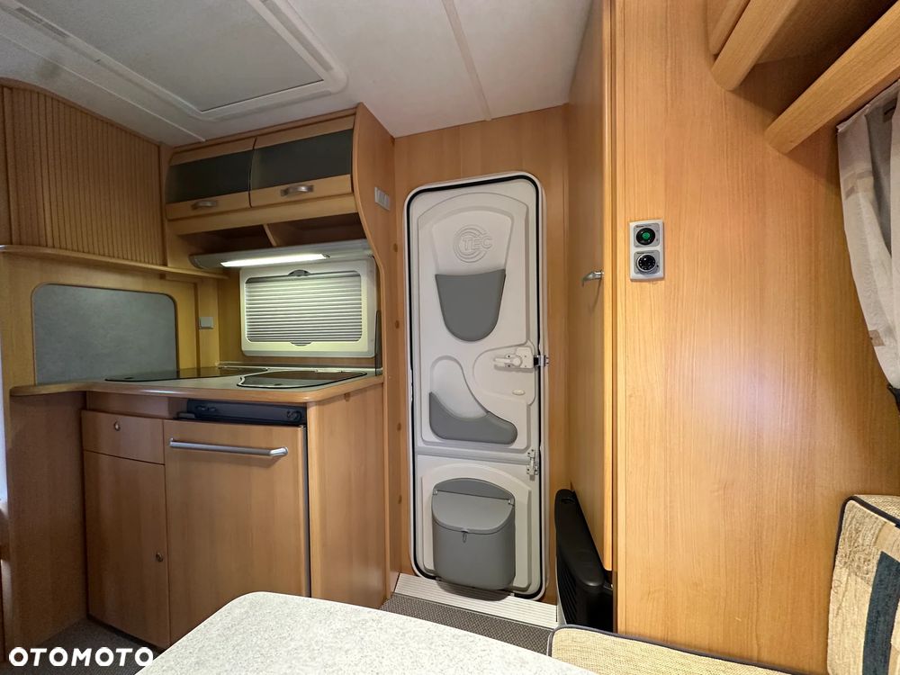 TEC 430 TRAVEL KING z napędem i przedsionkiem Isabella. - 14