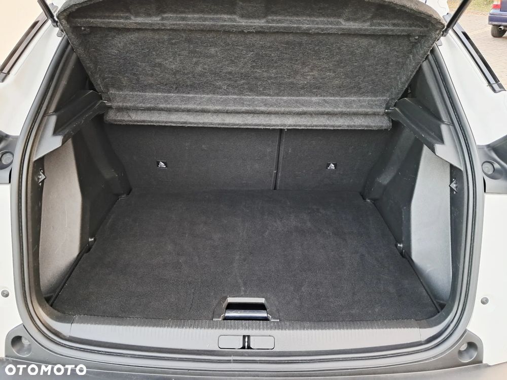 Peugeot 2008 1.2 Pure Tech GPF Allure S&S - 29