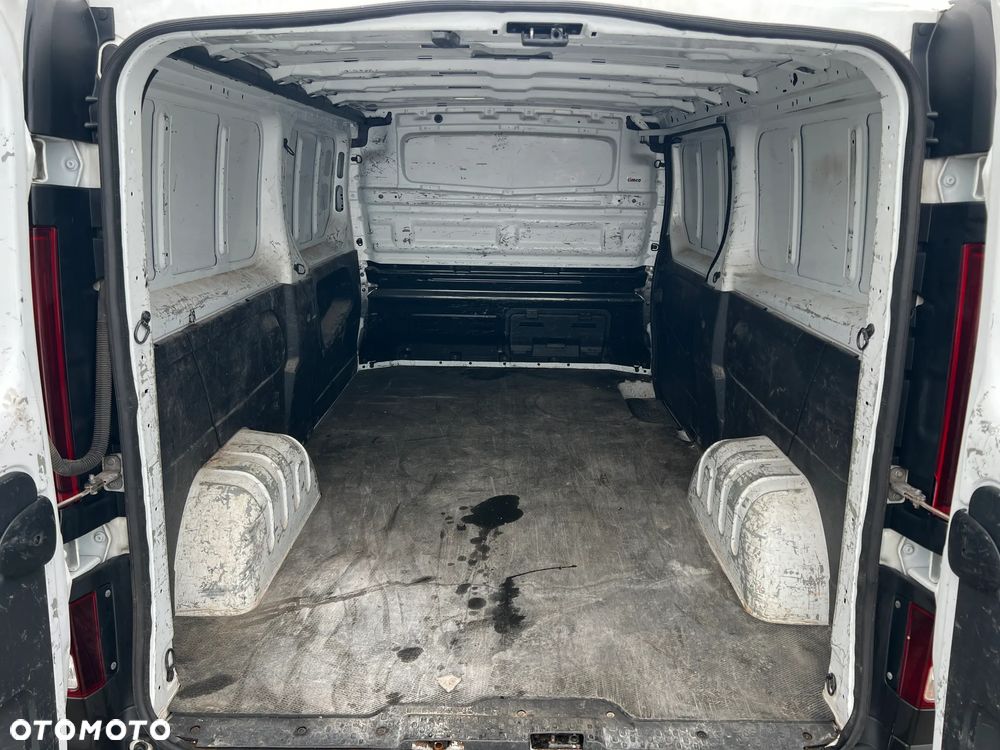 Renault Trafic - 13