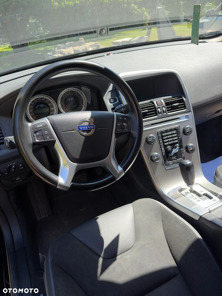 Volvo XC 60 D5 AWD - 19