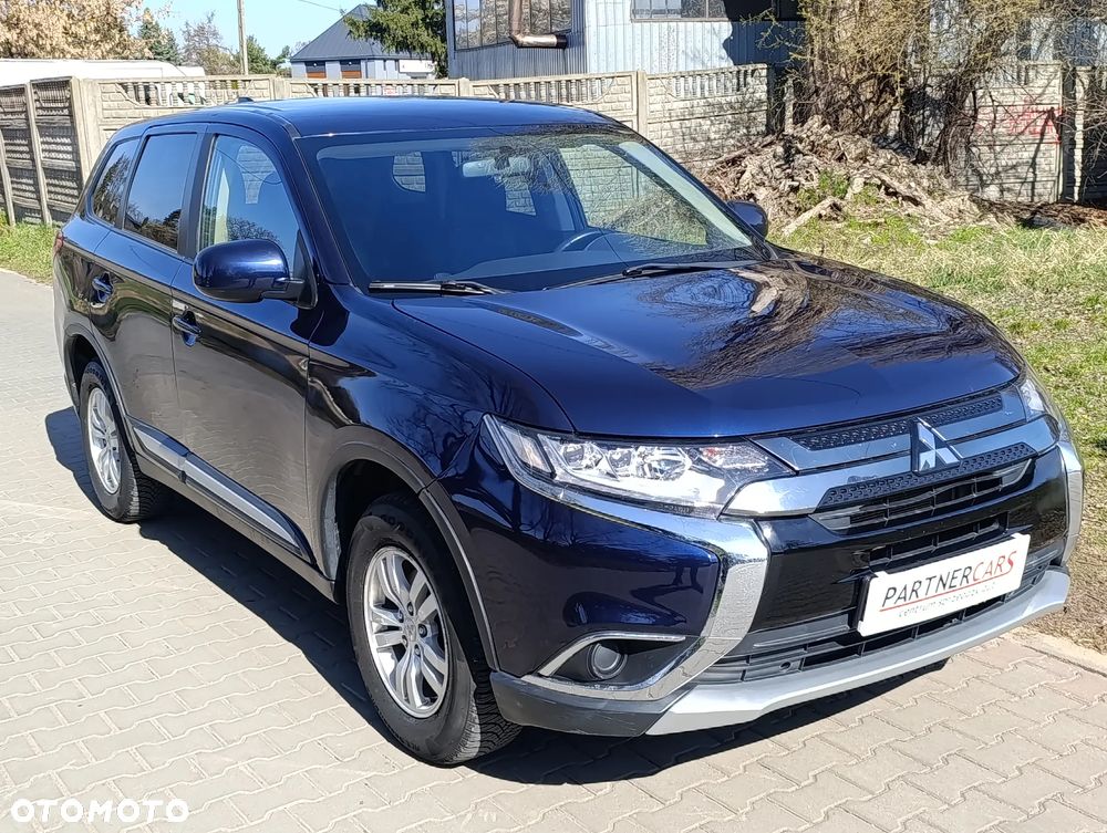 Mitsubishi Outlander 2.4 4WD CVT Instyle - 2