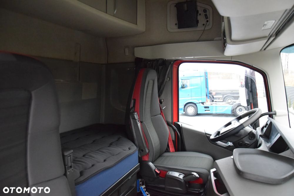 Volvo FH500 / FULL ADR / HYDRAULIKA / EURO 6 / ACC / LEDY / ALUFELGI / SERWISOWANY / SPROWADZONY - 40