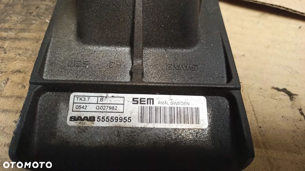 # CEWKA ZAPŁONOWA SAAB 2.3 T nr 55559955 - 3