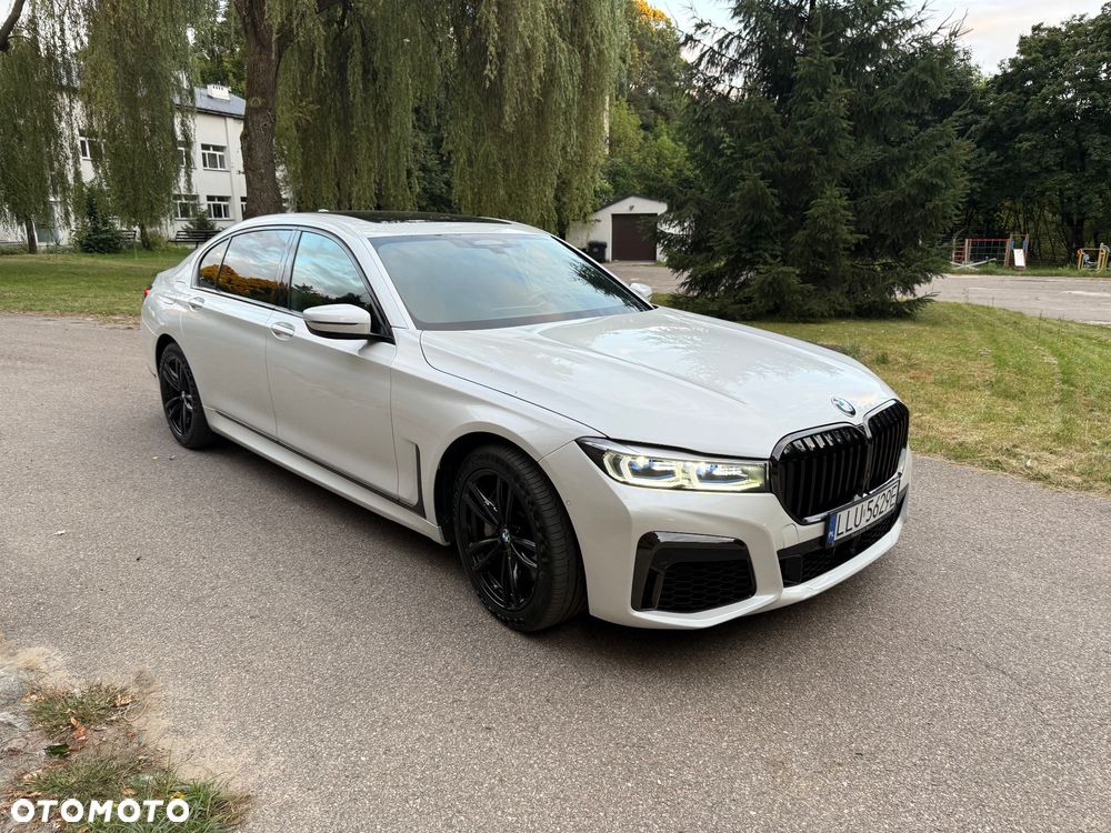 BMW Seria 7 750Li xDrive - 11