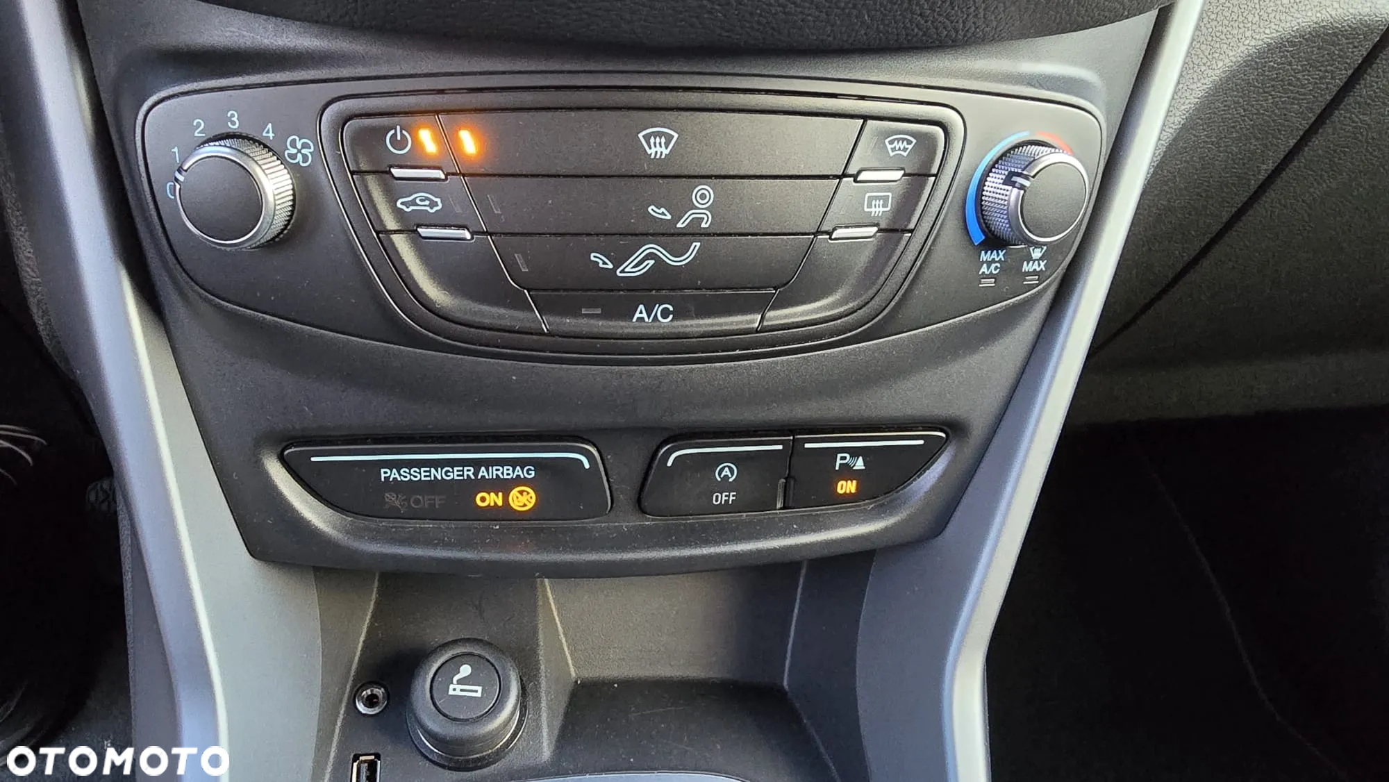 Ford B-MAX - 16