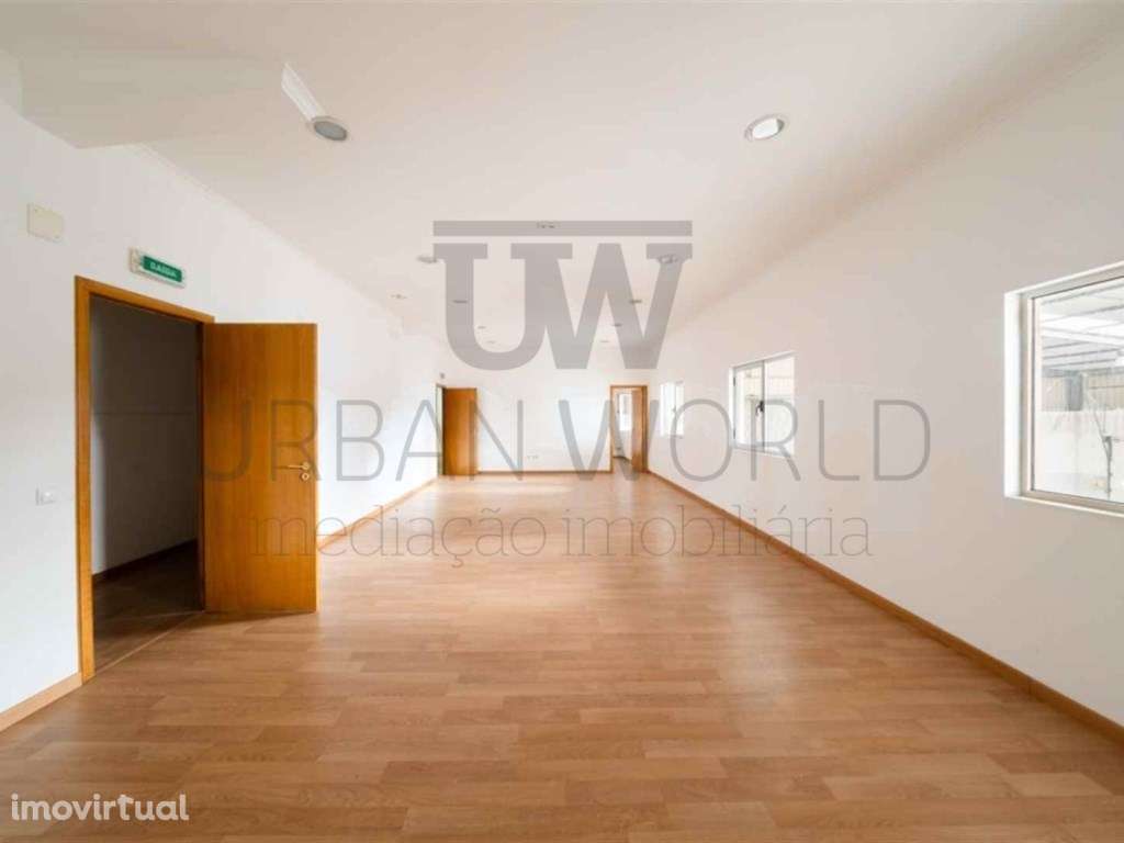 Armazém, Salvaterra de Magos - Santarém, 3.026 m2 - Grande imagem: 5/30