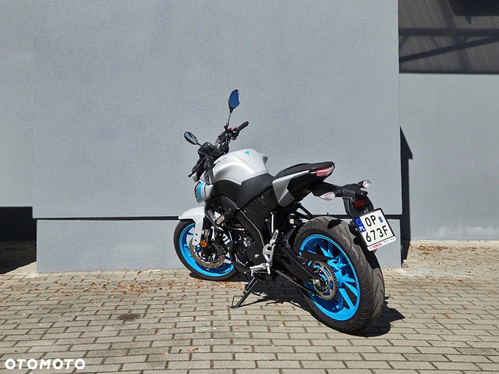 Yamaha MT - 9