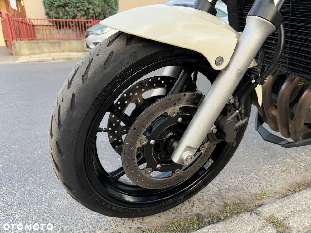 Yamaha XJ - 16