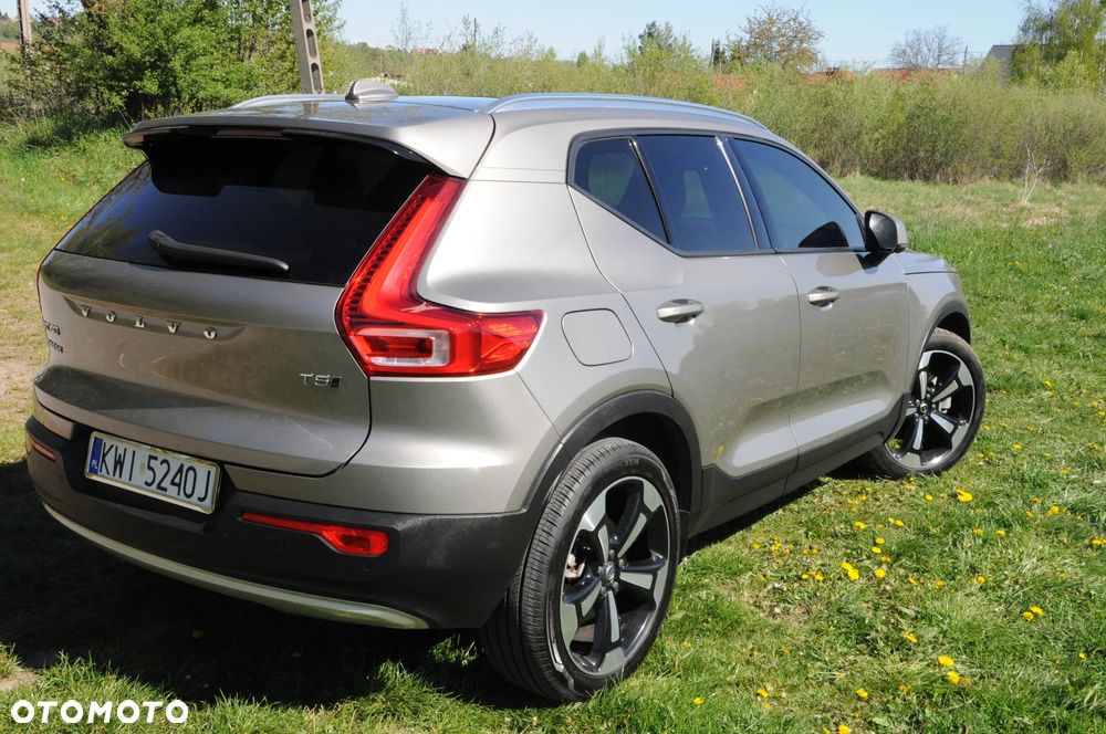 Volvo XC 40 T5 AWD Geartronic Momentum - 3