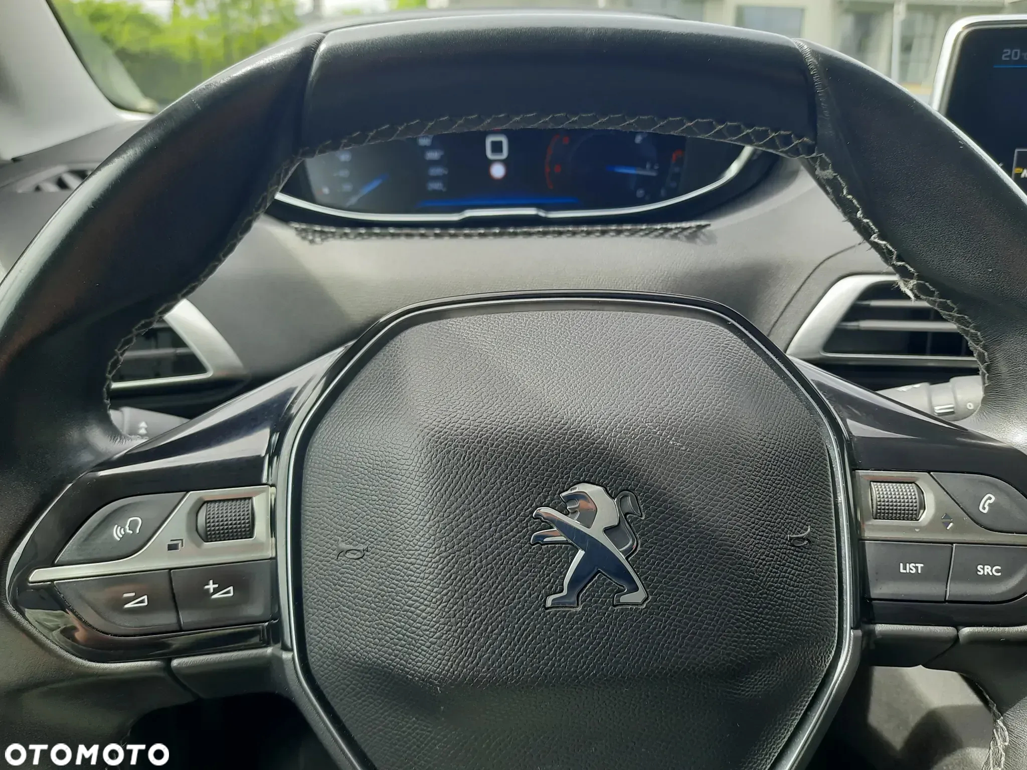Peugeot 3008 1.5 BlueHDi Allure S&S - 11